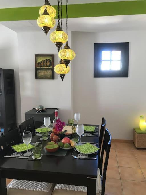 Boutique Style Apartment In Velez De Benaudalla - Near Salobrena Eksteriør billede