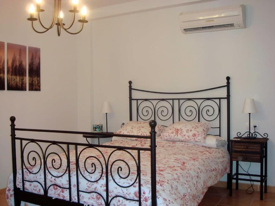 Boutique Style Apartment In Velez De Benaudalla - Near Salobrena Eksteriør billede